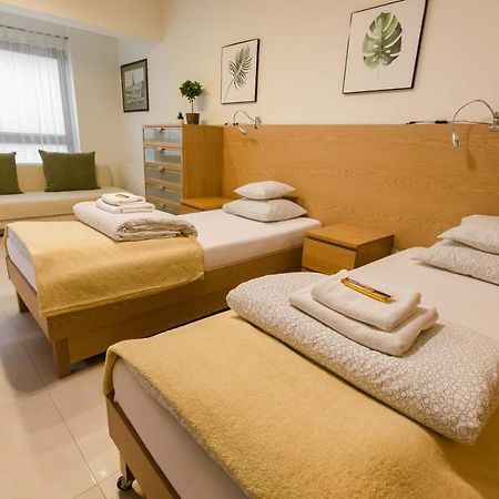 Family Apartments - Private Parking Krasków Εξωτερικό φωτογραφία